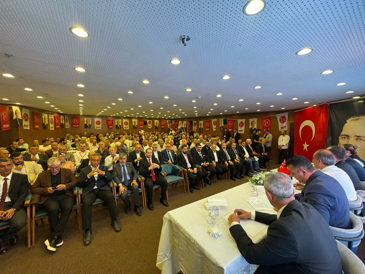 MHP Gümüşhane Merkez İlçe Başkanlığına Şuayip Ramazan Akhan Seçildi 8