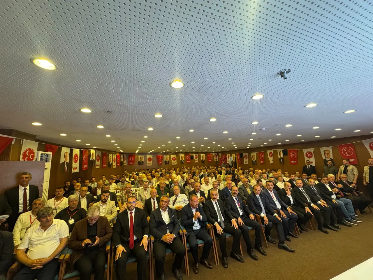 MHP Gümüşhane Merkez İlçe Başkanlığına Şuayip Ramazan Akhan Seçildi 7