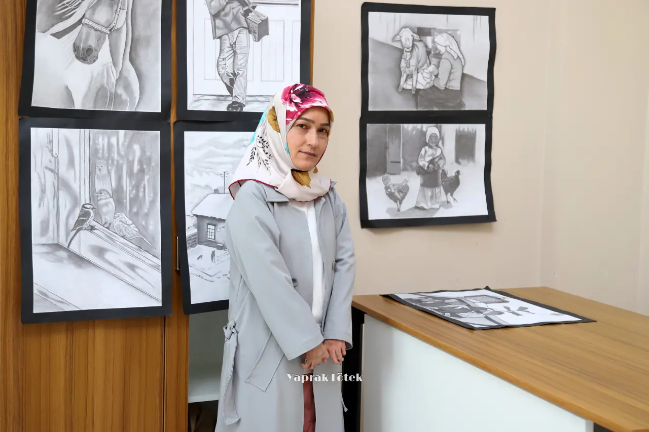 Kelkitli Rukiye Arslan Azmiyle Hem Resim Hem Edebiyat Dünyasına Damga Vurdu 26