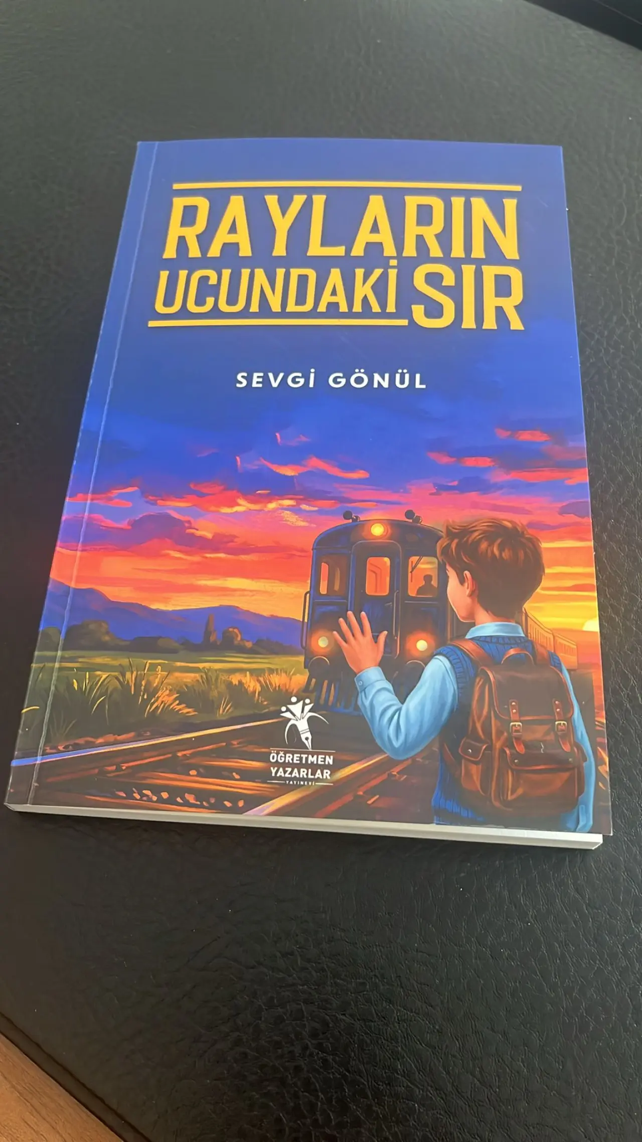 Rayların Ucundaki Sır: Öğretmen Sevgi Gönül’den Türkiye Yüzyılı Maarif Modeli Uyumlu Roman 6