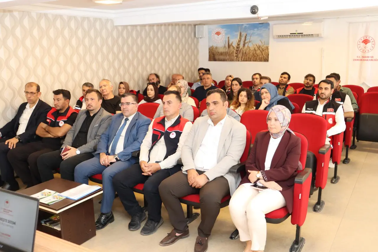 Tarımda Dijital Dönüşüm Başladı: B-REÇETE Sistemi Gümüşhane'de Tanıtıldı 2