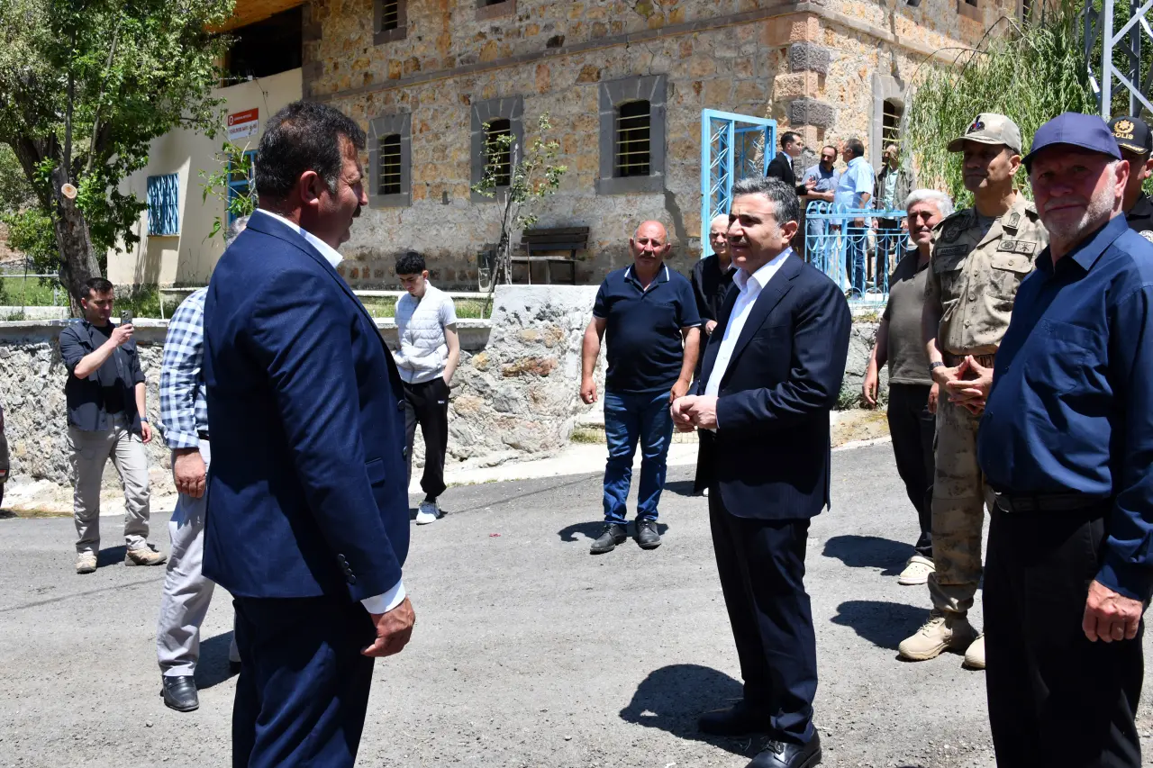 Vali Cevdet Atay, Yeşildere Köyünde vatandaşların taleplerini dinledi 7