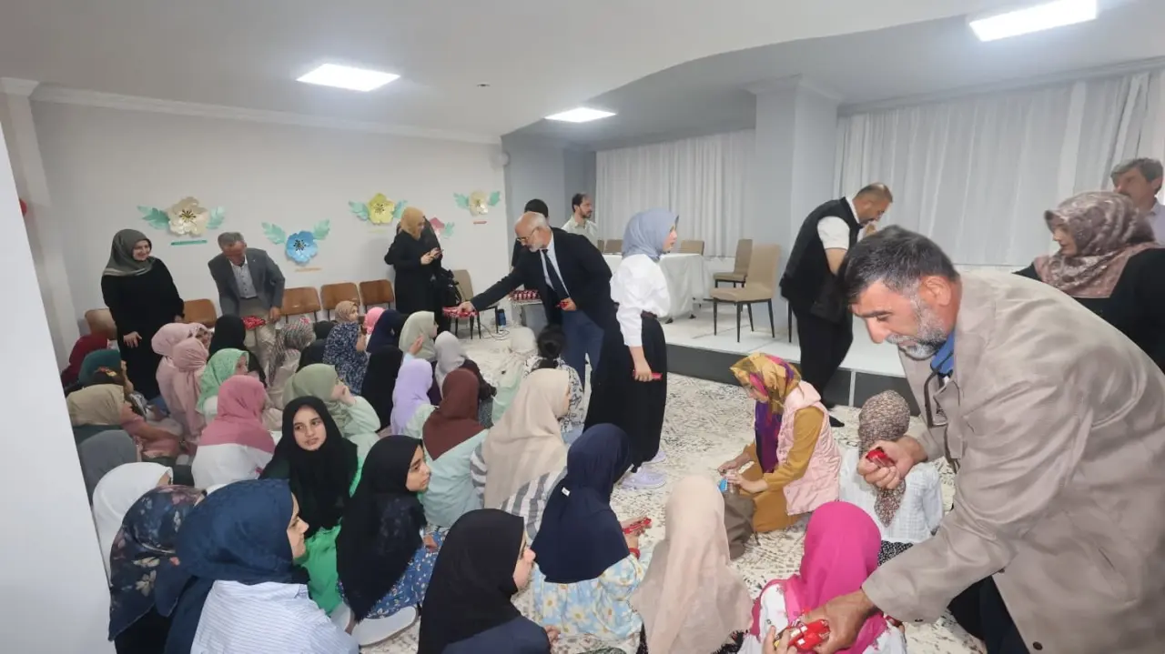 Yaz Kur'an Kursları Kız Öğrencileri Yeni Yerleşkede Eğitime Başladı 9