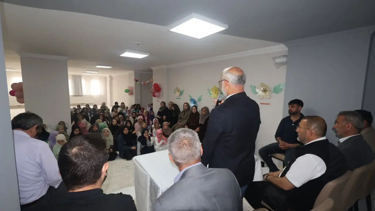 Yaz Kur'an Kursları Kız Öğrencileri Yeni Yerleşkede Eğitime Başladı 3
