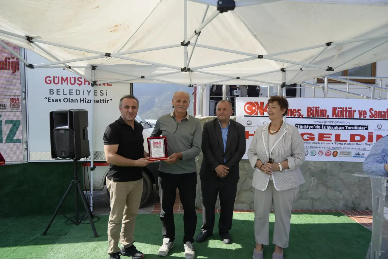 240 Metre Yükseklikte Tarihi Buluşma: Türkiye'de İz Bırakan Torullular Açıklandı 10
