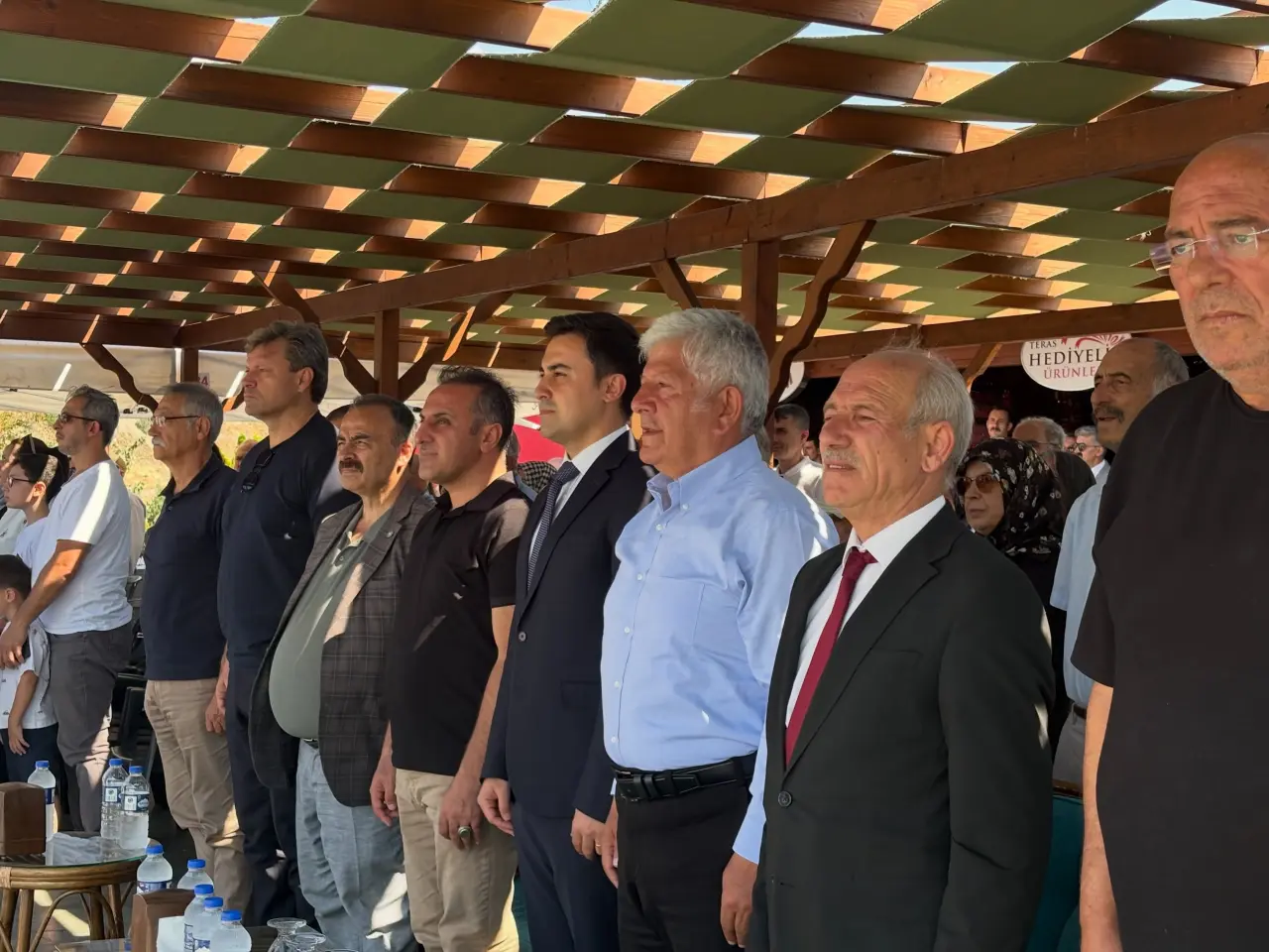 240 Metre Yükseklikte Tarihi Buluşma: Türkiye'de İz Bırakan Torullular Açıklandı 1