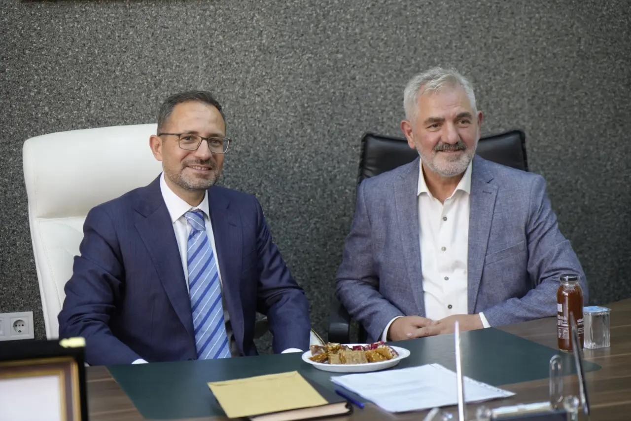 Adalet Bakan Yardımcısı Ayyıldız Gümüşhane’de temaslarda bulundu 2