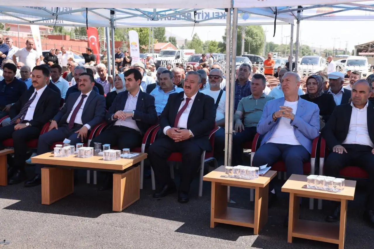 Bölgenin En Modern Tesisi Kelkit'te Açıldı: Üreticiye Büyük Müjde! 14