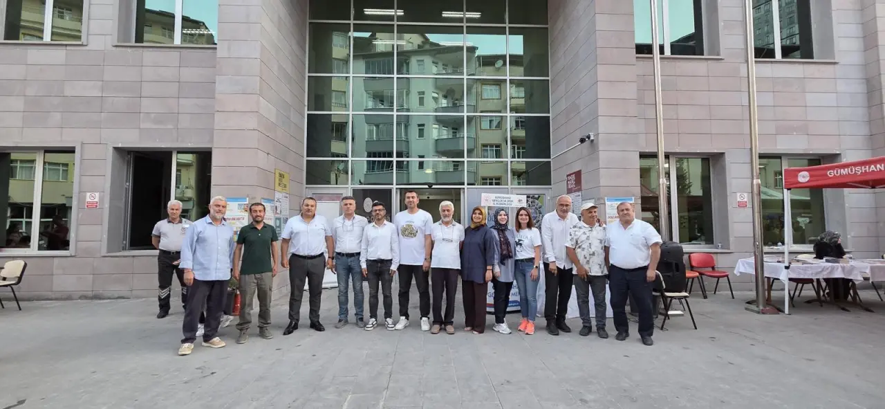 Gümüşhane Dünya Kitapseverler Günü Etkinliğinde Yazarlar Ve Okurlar Bir Araya Geldi 7