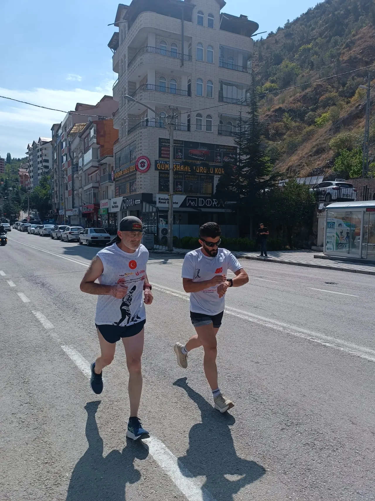 Gümüşhane'de 30 Ağustos Zafer Bayramı'na Özel 30.08 Kilometrelik Tarihi Koşu Düzenlendi 2