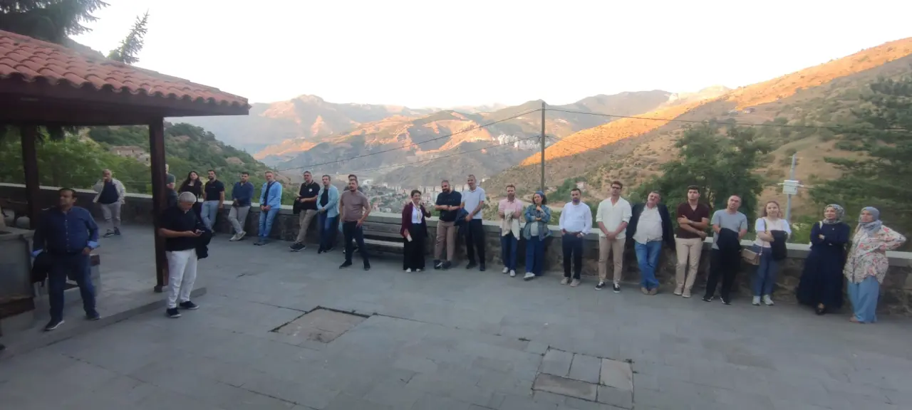 Gümüşhane'de "Birleştirilmiş Sınıflar Çalıştayı" Sona Erdi: Akademisyenler Satala ve Süleymaniye'yi Gezdi 11
