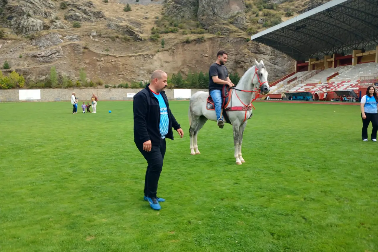 Gümüşhane'de Eğitim ve Spor Bir Arada: İsmail Gaspıralı Gençlik Şöleni 1