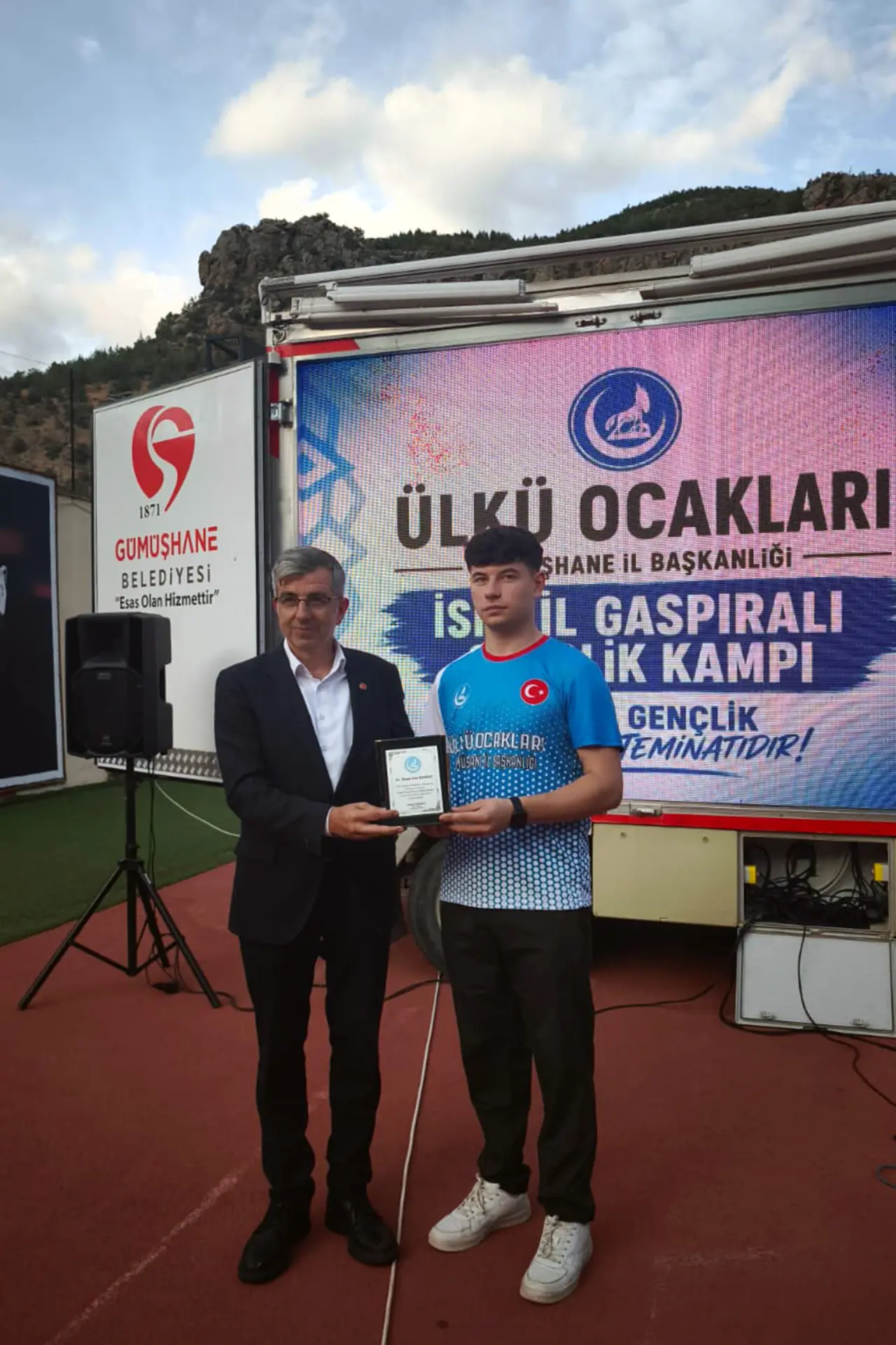 Gümüşhane'de Eğitim ve Spor Bir Arada: İsmail Gaspıralı Gençlik Şöleni 24