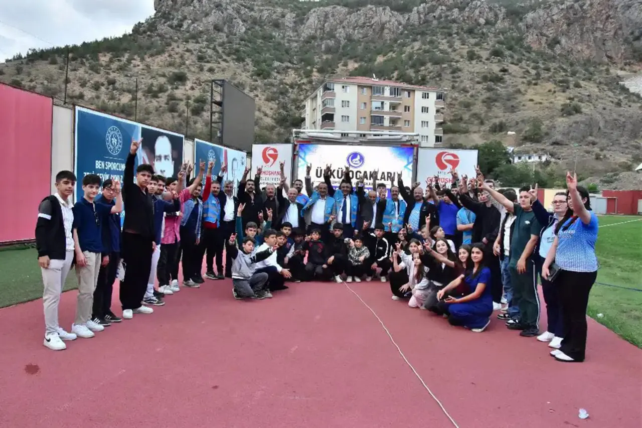 Gümüşhane'de Eğitim ve Spor Bir Arada: İsmail Gaspıralı Gençlik Şöleni 25