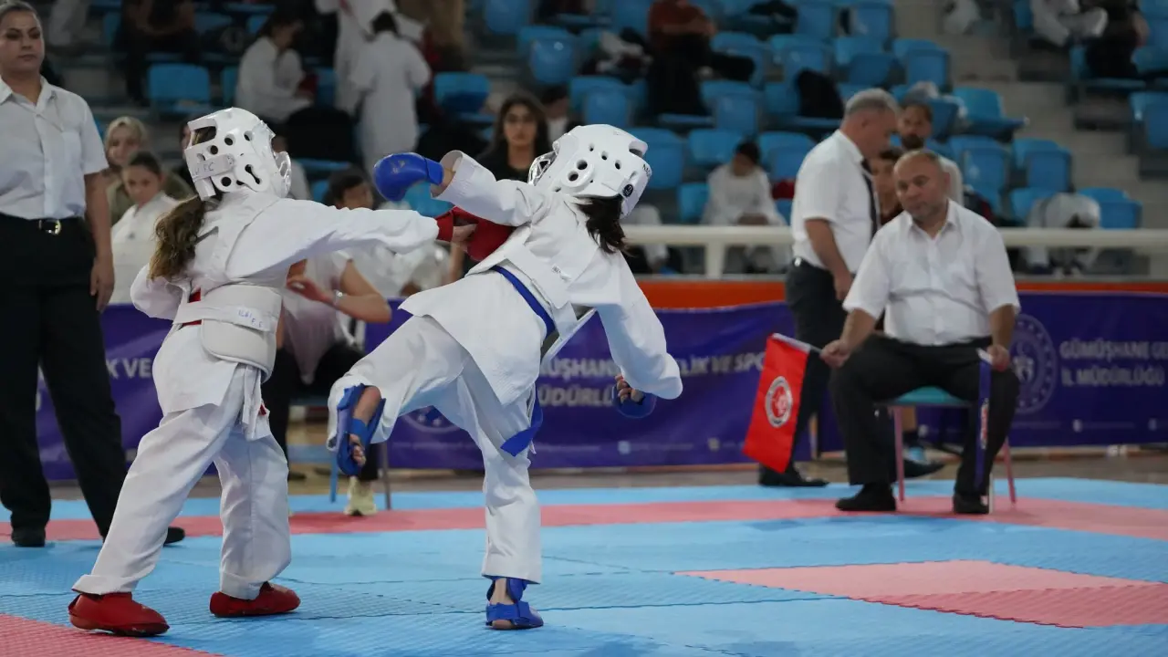 Gümüşhane’de İller Arası Karate Turnuvası Heyecanı Sona Erdi 5