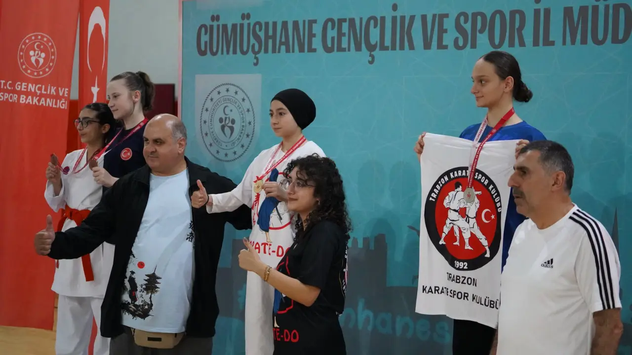 Gümüşhane’de İller Arası Karate Turnuvası Heyecanı Sona Erdi 4