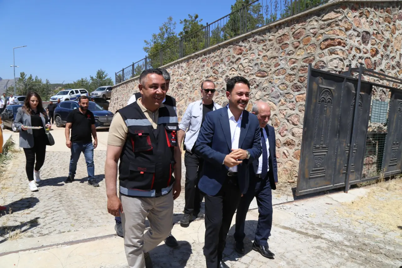 Gümüşhane'de Sokak Hayvanları Doğal Yaşam Alanı Törenle Hizmete Açıldı 6