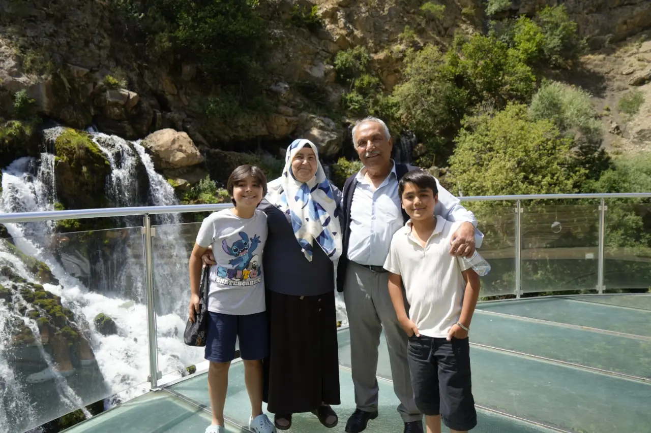 Tomara Şelalesi Yaz Sıcaklarında Doğa Tutkunlarının Uğrak Noktası Oldu 8