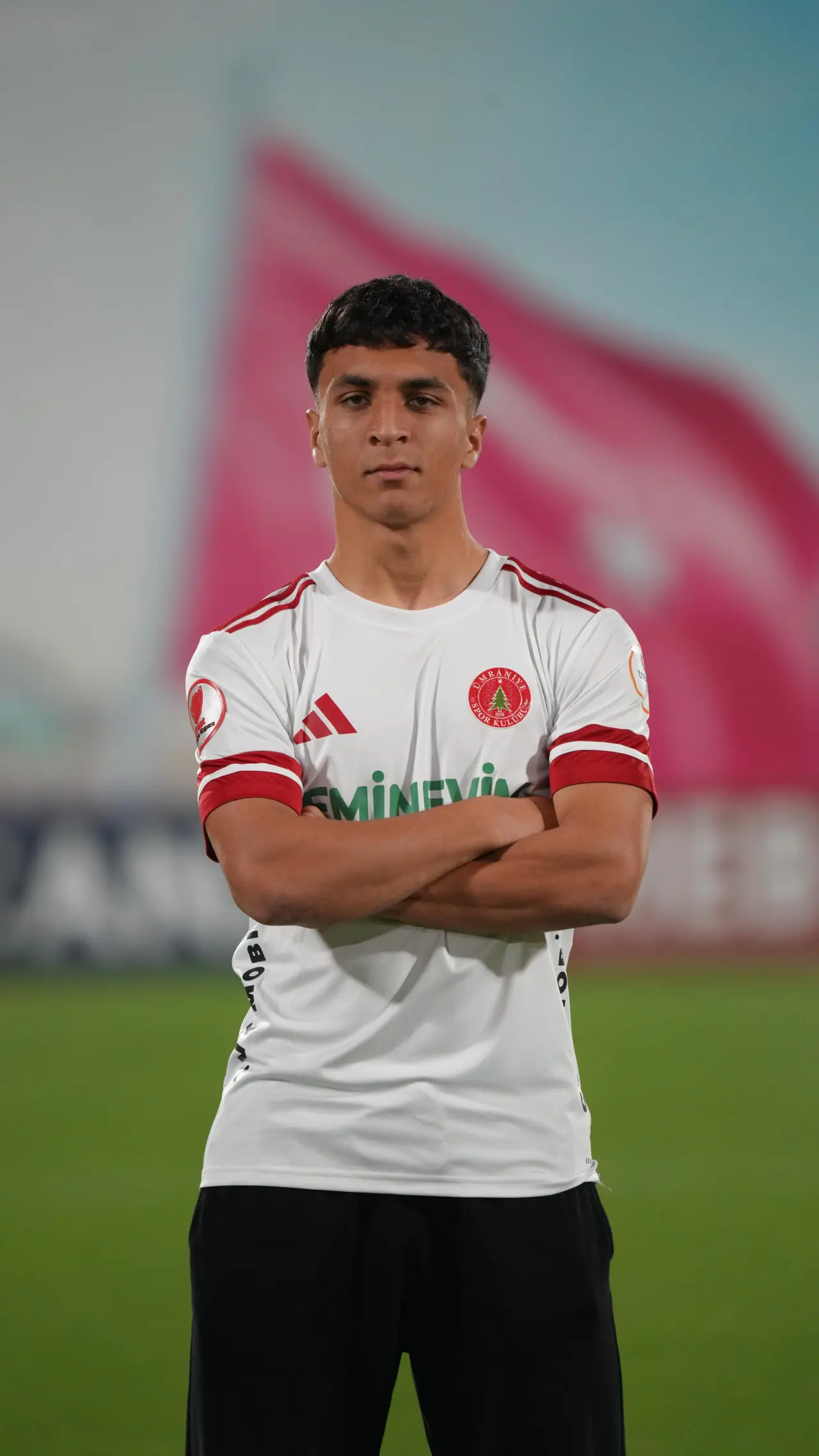 Köseli Genç Millî Futbolcu Servet Berat Fidan, Yeni Sezonda Eskişehir Anadolu SF Forması Giyecek 6