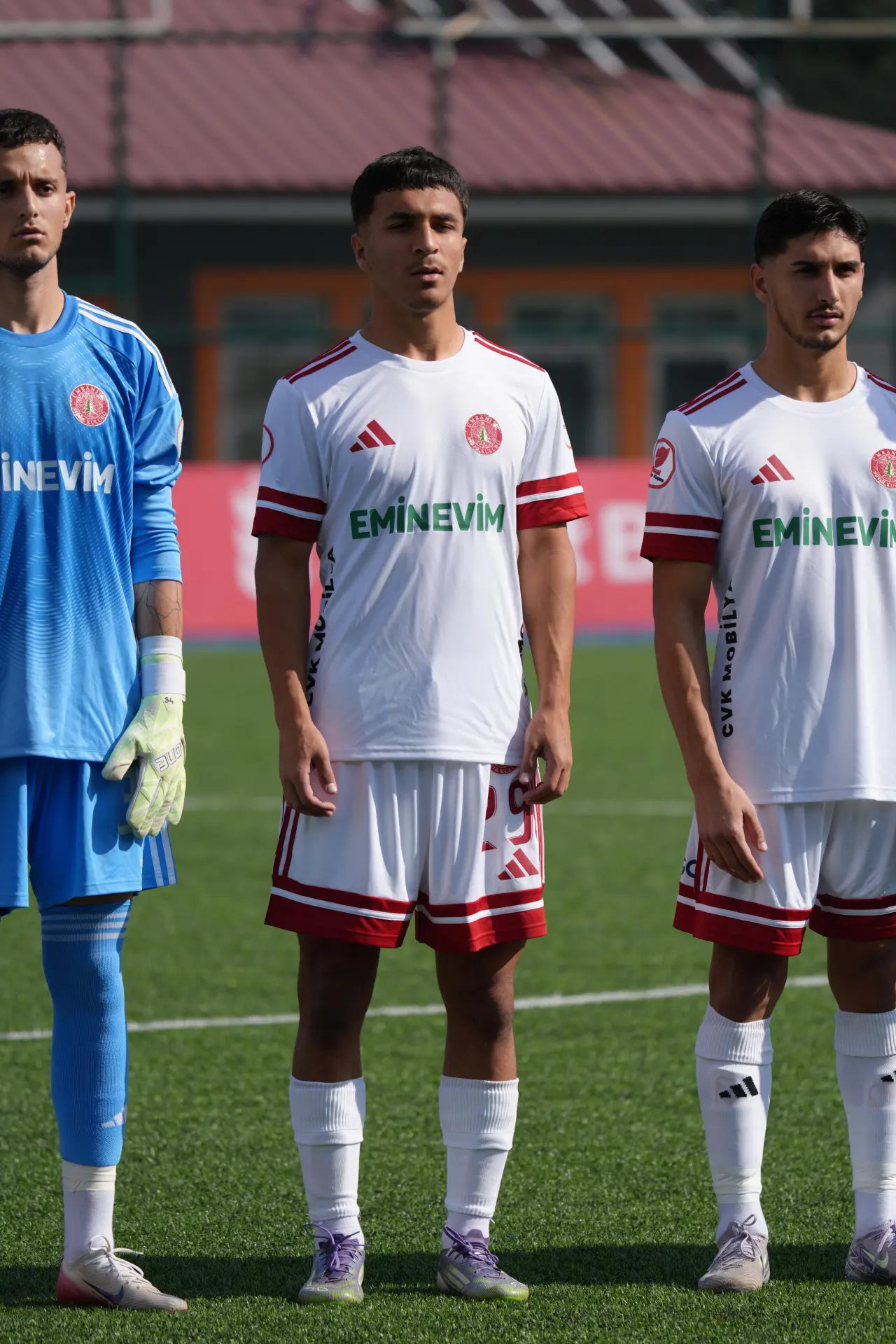 Köseli Genç Millî Futbolcu Servet Berat Fidan, Yeni Sezonda Eskişehir Anadolu SF Forması Giyecek 4