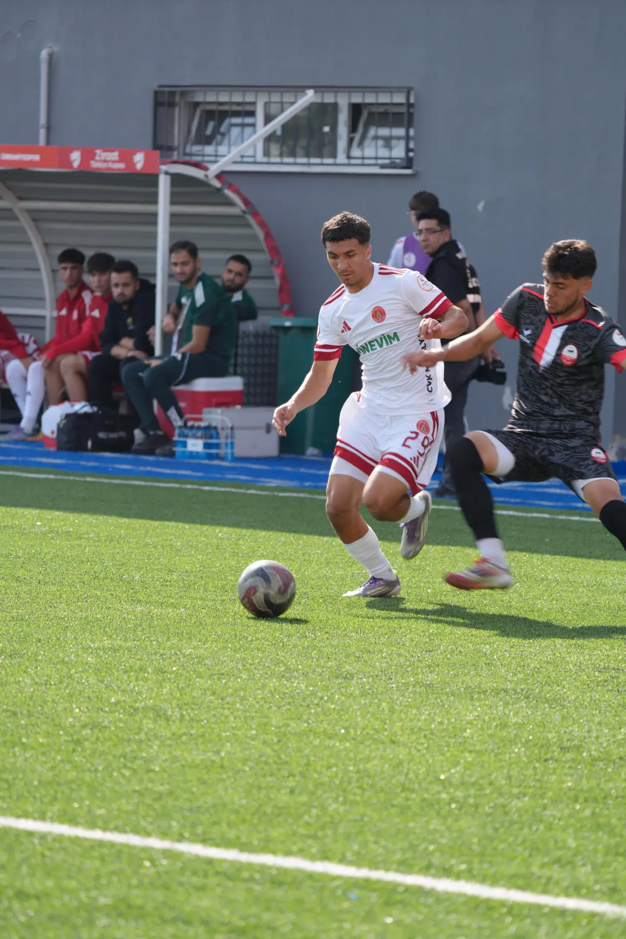 Köseli Genç Millî Futbolcu Servet Berat Fidan, Yeni Sezonda Eskişehir Anadolu SF Forması Giyecek 5