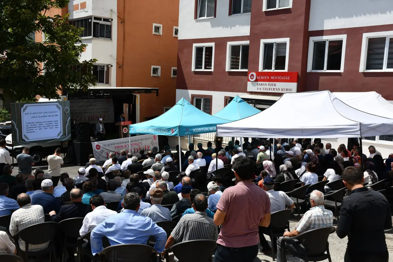 Kürtün'de Dini ve Sosyal Eğitime Dev Katkı: Üç Önemli Eser Hizmete Açıldı 9