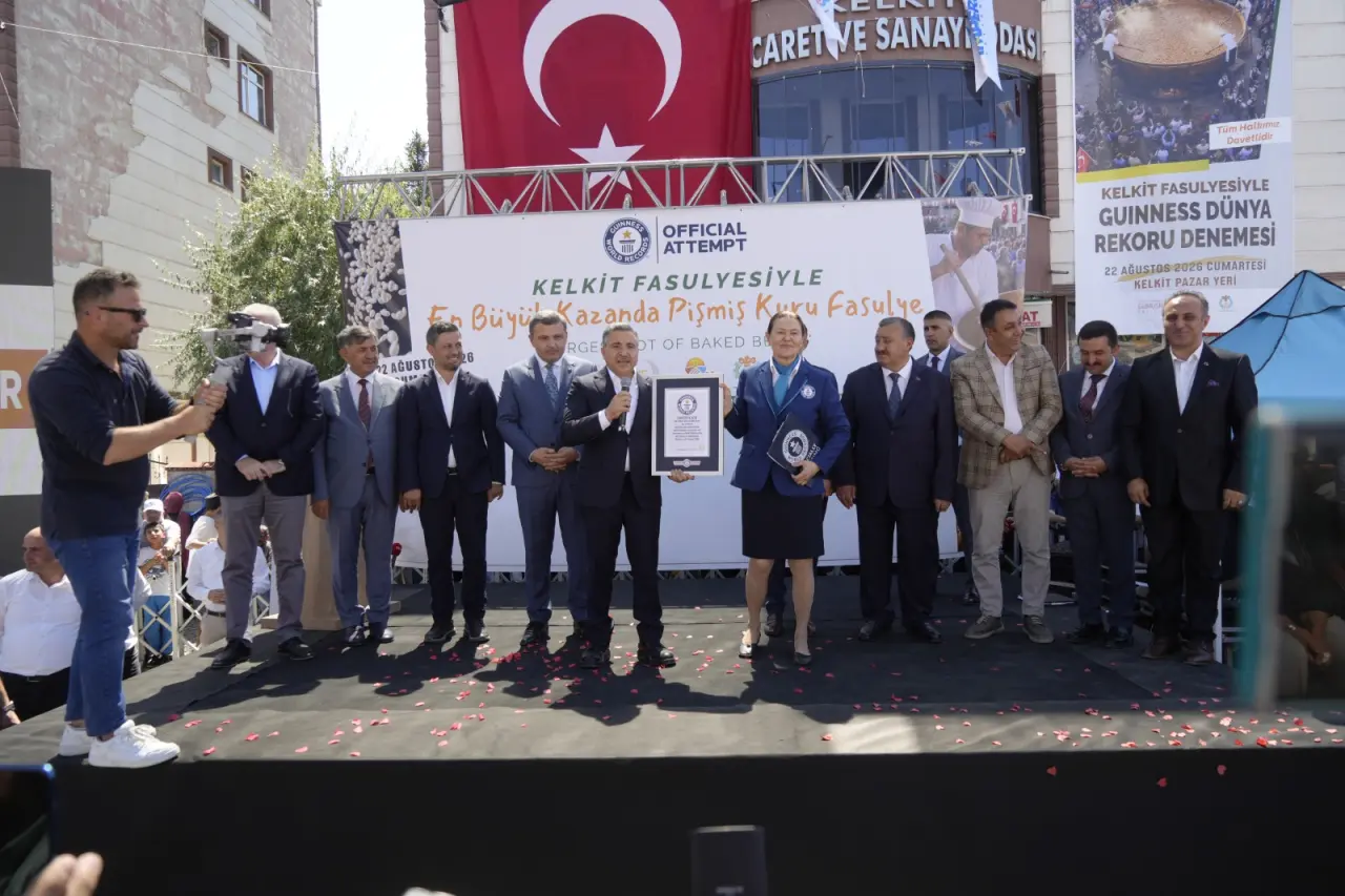 Dünyanın En Büyük Kuru Fasulye Kazanı Kelkit'te Kuruldu 1