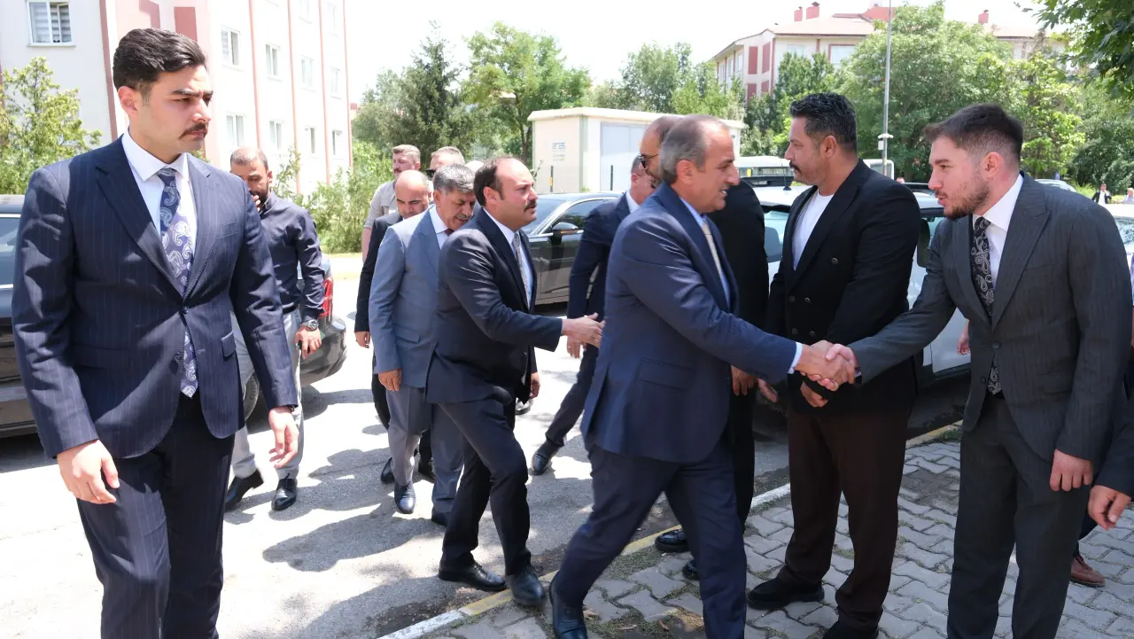 MHP Gümüşhane Milletvekili Musa Küçük Erzincan’da Divan Başkanlığı Yaptı 3