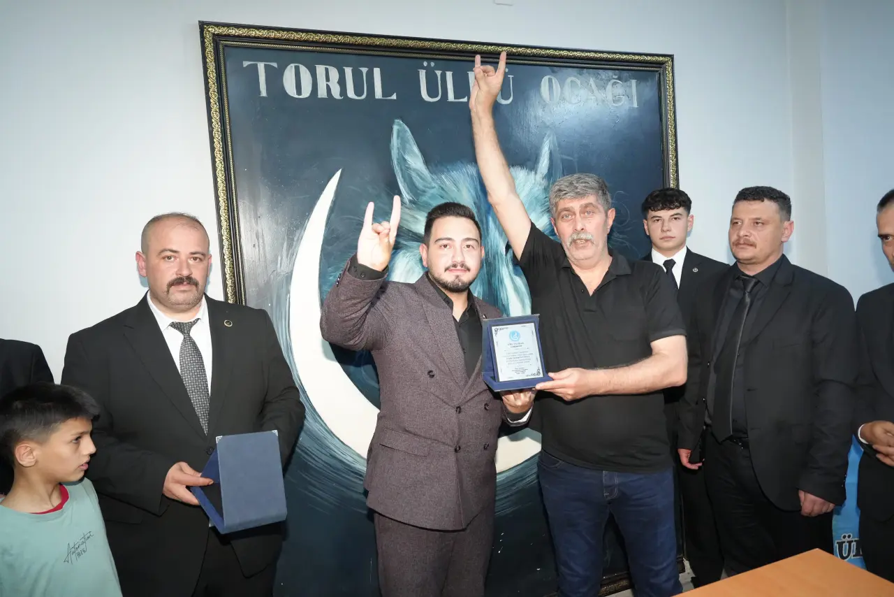 Torul Ülkü Ocakları Başkanı Selçuk Parıltan Oldu 8