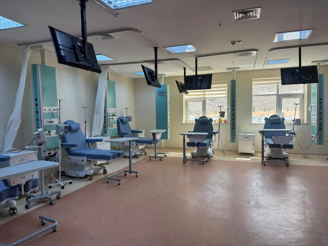 Gümüşhane Devlet Hastanesinde Onkoloji Kliniği 2 Yılda 5 Bin Hastaya Hizmet Verdi 4
