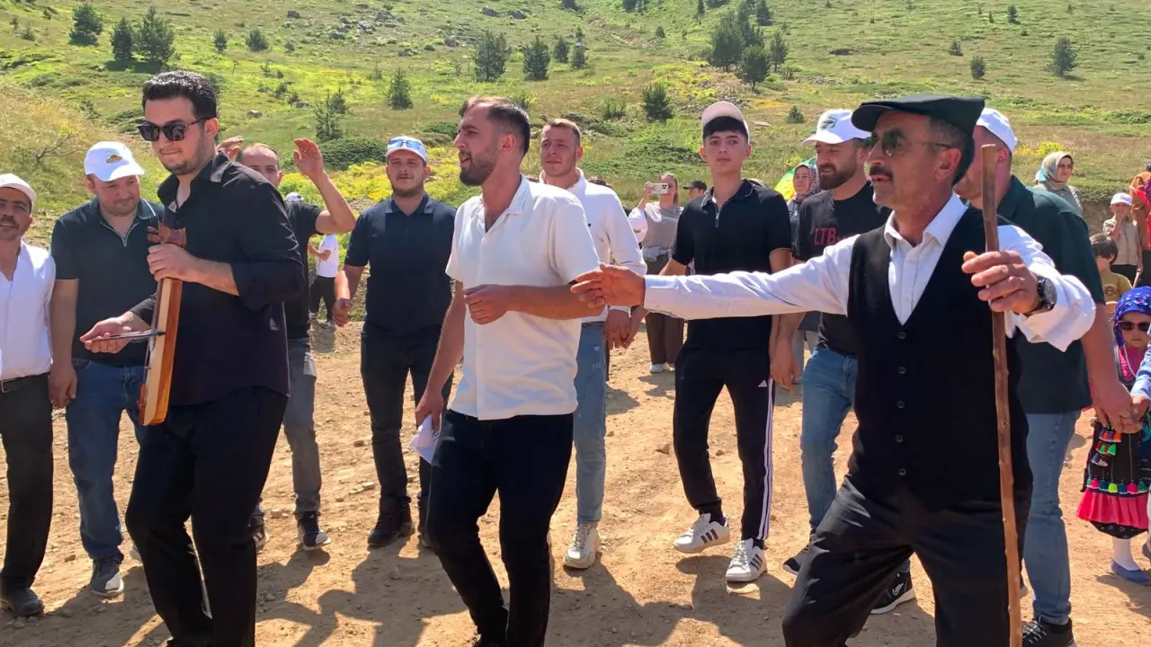 Zigana’da Asırlık Gelenek Binleri Büyüledi 3