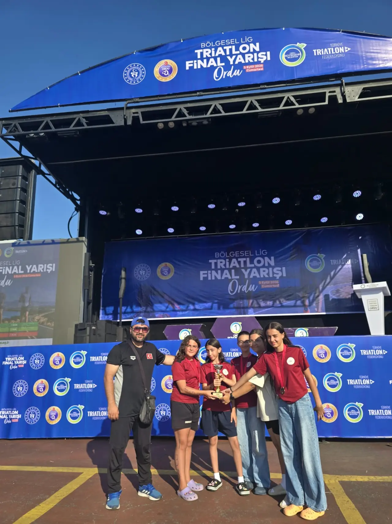 Gümüşhane Triatlon Ekibi Ordu'daki Bölgesel Lig Finali'nden 4 Kupa ve Madalyalarla Döndü 21