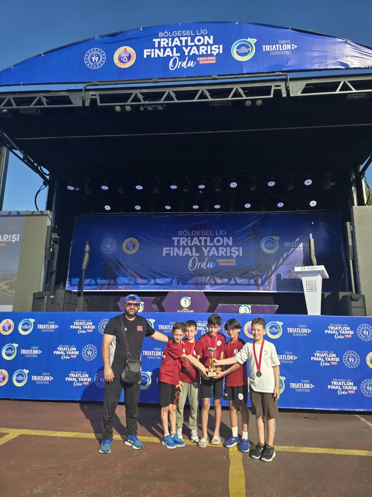 Gümüşhane Triatlon Ekibi Ordu'daki Bölgesel Lig Finali'nden 4 Kupa ve Madalyalarla Döndü 12