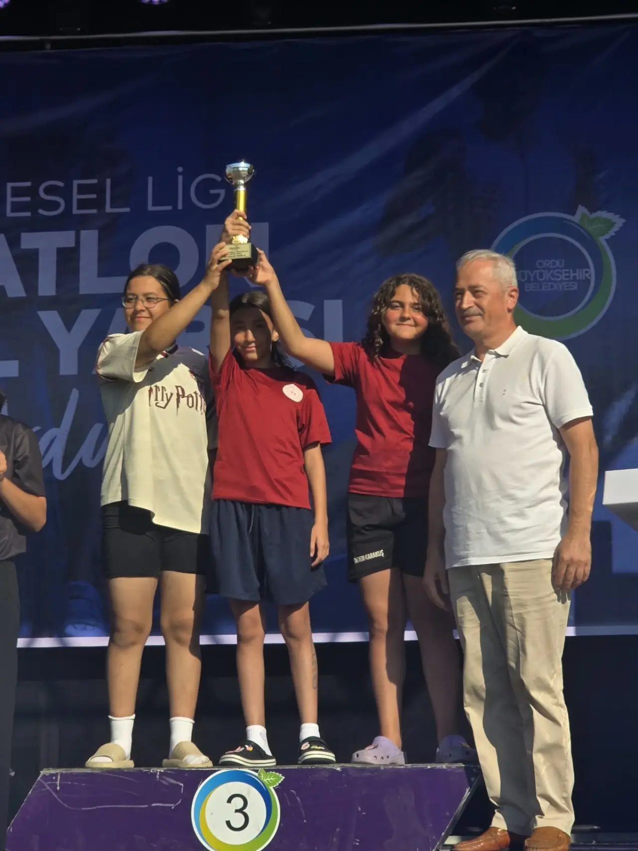 Gümüşhane Triatlon Ekibi Ordu'daki Bölgesel Lig Finali'nden 4 Kupa ve Madalyalarla Döndü 9