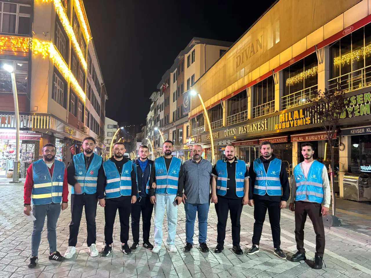Gümüşhane Esnafına Ahilik Haftasında Ülkü Ocaklarından Anlamlı Siftah Sürprizi 3