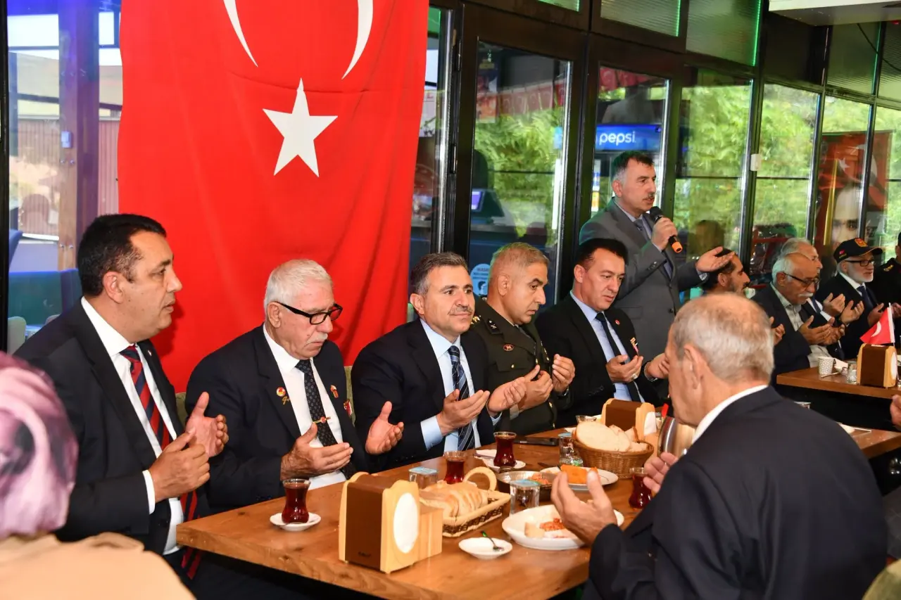 Gümüşhane'de 19 Eylül Gaziler Günü Törenle Kutlandı 3