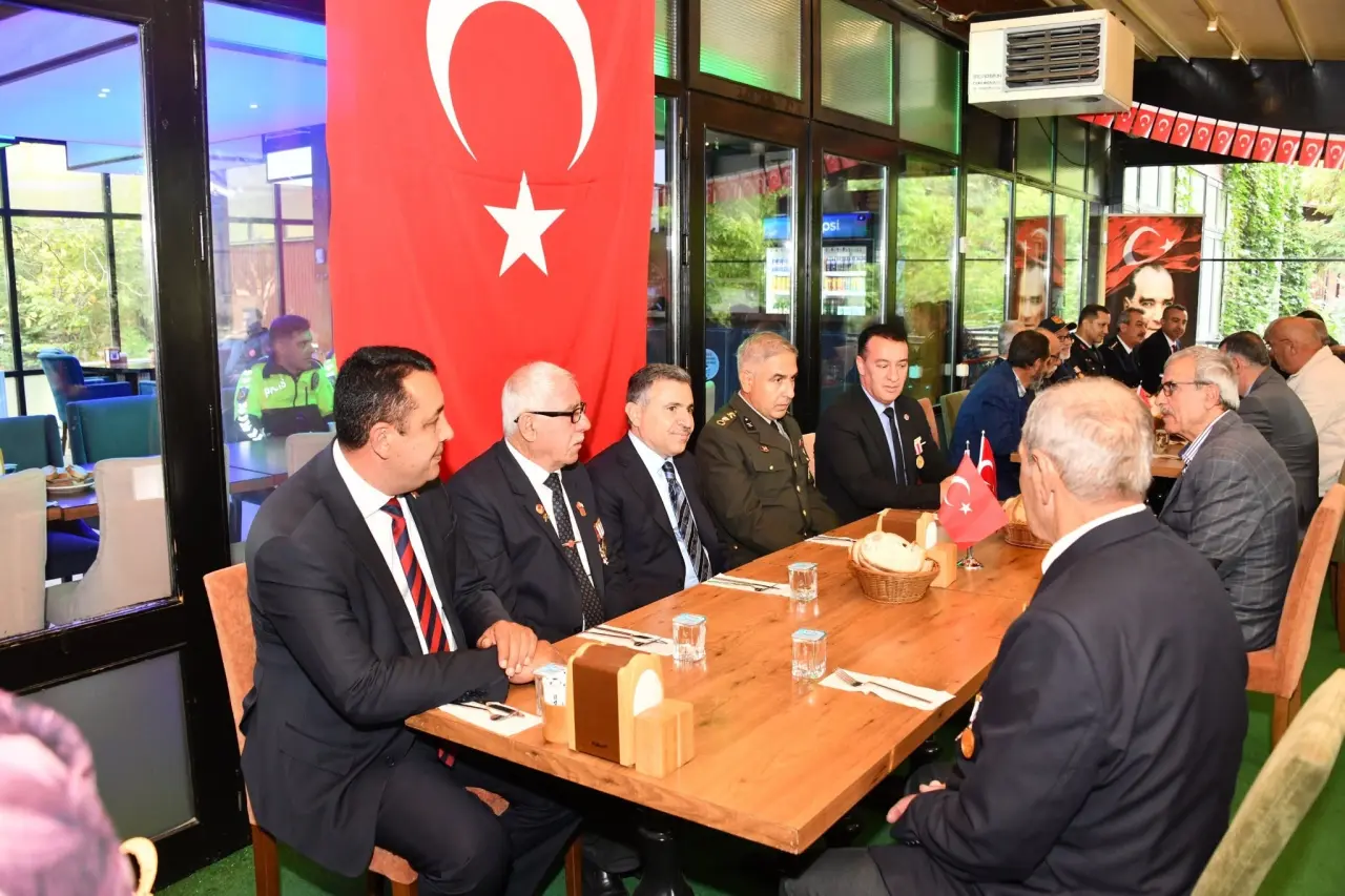 Gümüşhane'de 19 Eylül Gaziler Günü Törenle Kutlandı 1