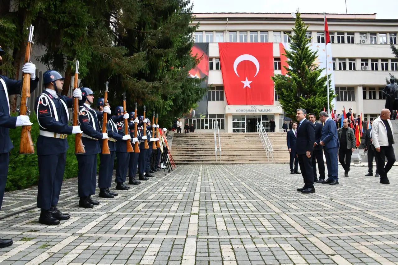 Gümüşhane'de 19 Eylül Gaziler Günü Törenle Kutlandı 17