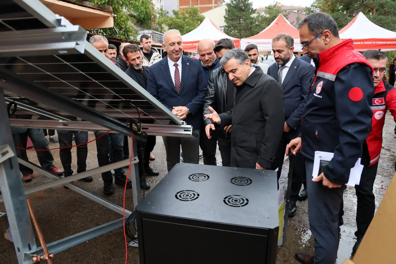 Gümüşhane’de DOKAP Destekli Tarımsal Ekipmanlar Çiftçilere Teslim Edildi 8