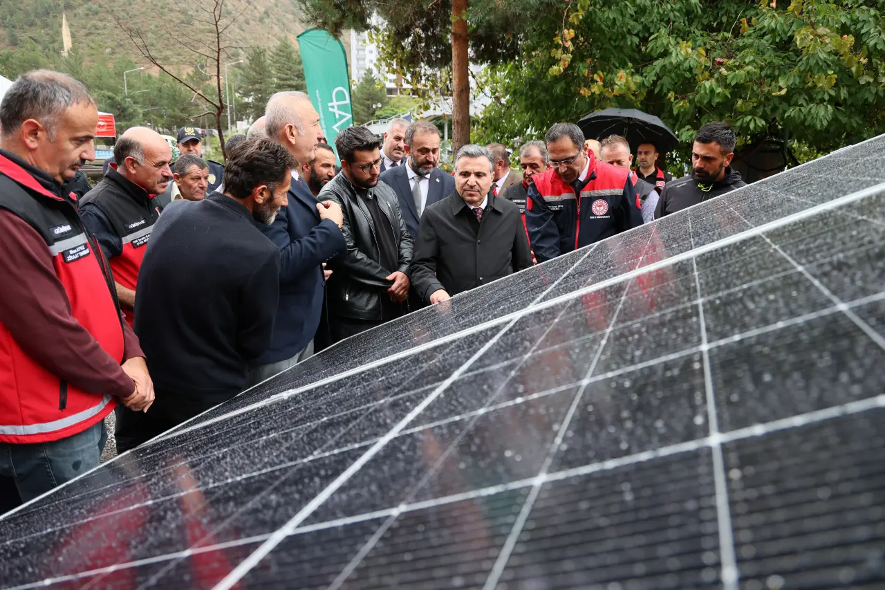 Gümüşhane’de DOKAP Destekli Tarımsal Ekipmanlar Çiftçilere Teslim Edildi 5