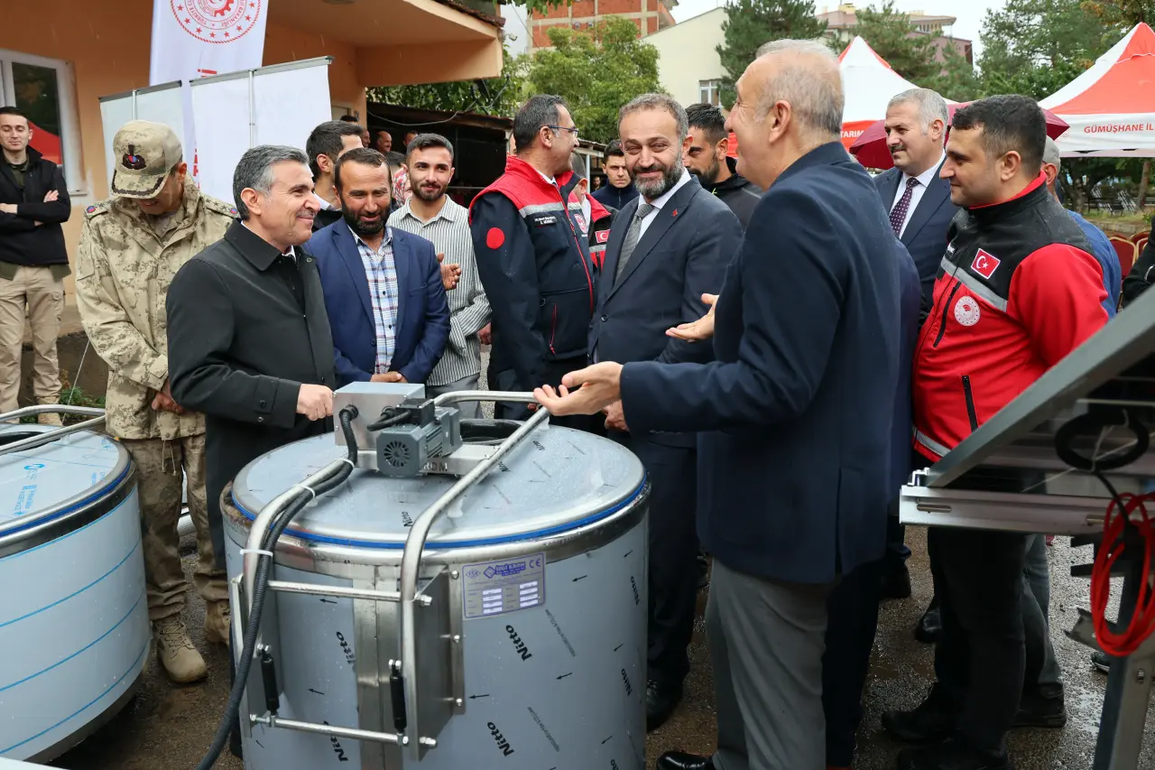 Gümüşhane’de DOKAP Destekli Tarımsal Ekipmanlar Çiftçilere Teslim Edildi 6