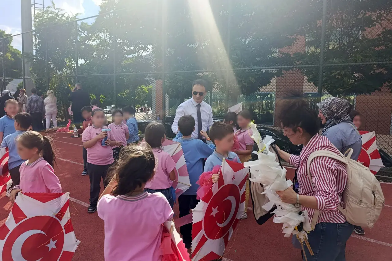 Gümüşhane'de Gazzeli Çocuklar İçin "Uçurtmalar Vurulmasın, Gökyüzü Çocuklara Kalsın" Etkinliği Düzenlendi 3
