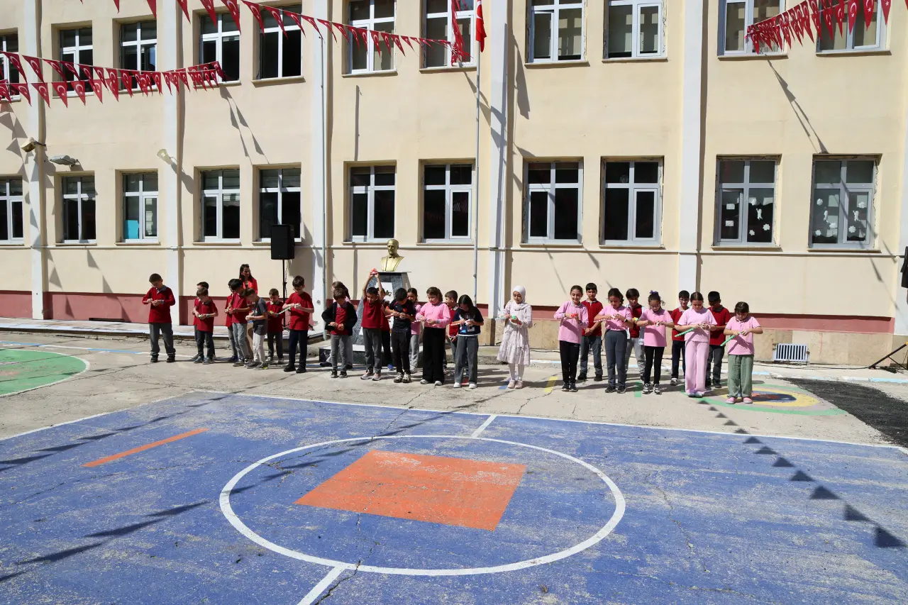 Gümüşhane'de İlköğretim Haftası Fevzipaşa İlkokulunda Coşkuyla Kutlandı 17
