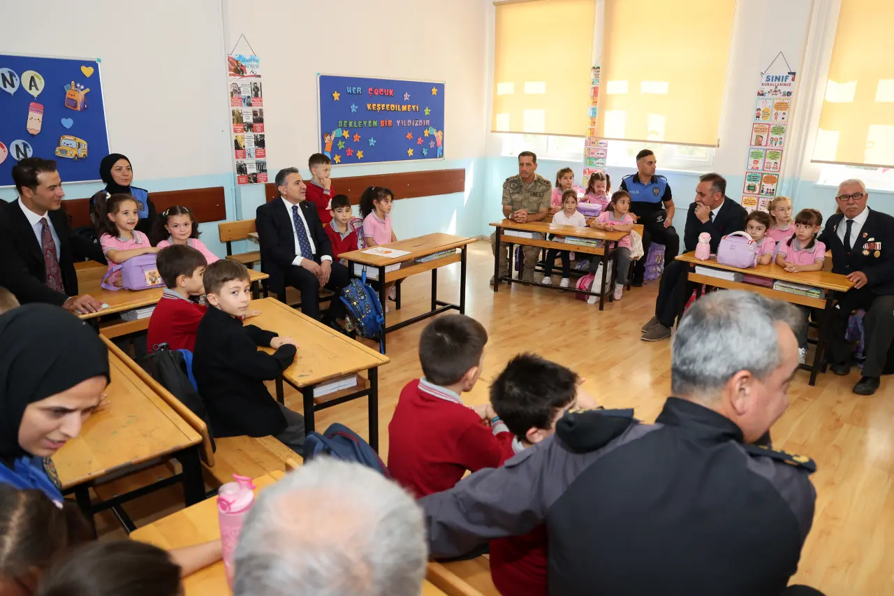 Gümüşhane'de İlköğretim Haftası Fevzipaşa İlkokulunda Coşkuyla Kutlandı 29
