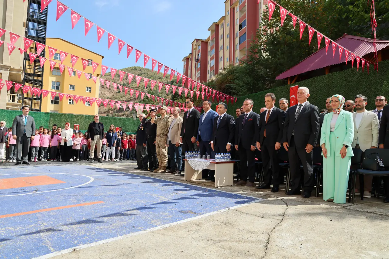 Gümüşhane'de İlköğretim Haftası Fevzipaşa İlkokulunda Coşkuyla Kutlandı 3