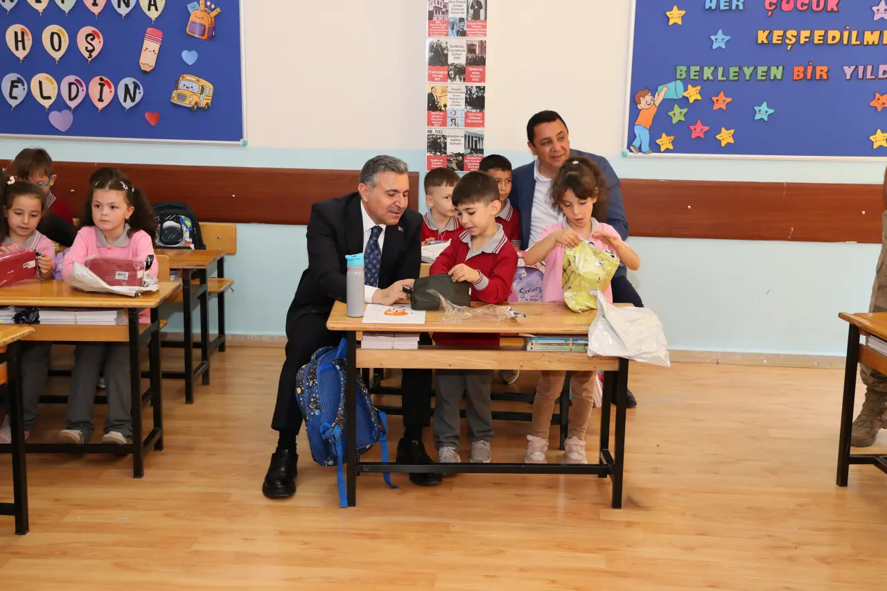 Gümüşhane'de İlköğretim Haftası Fevzipaşa İlkokulunda Coşkuyla Kutlandı 7