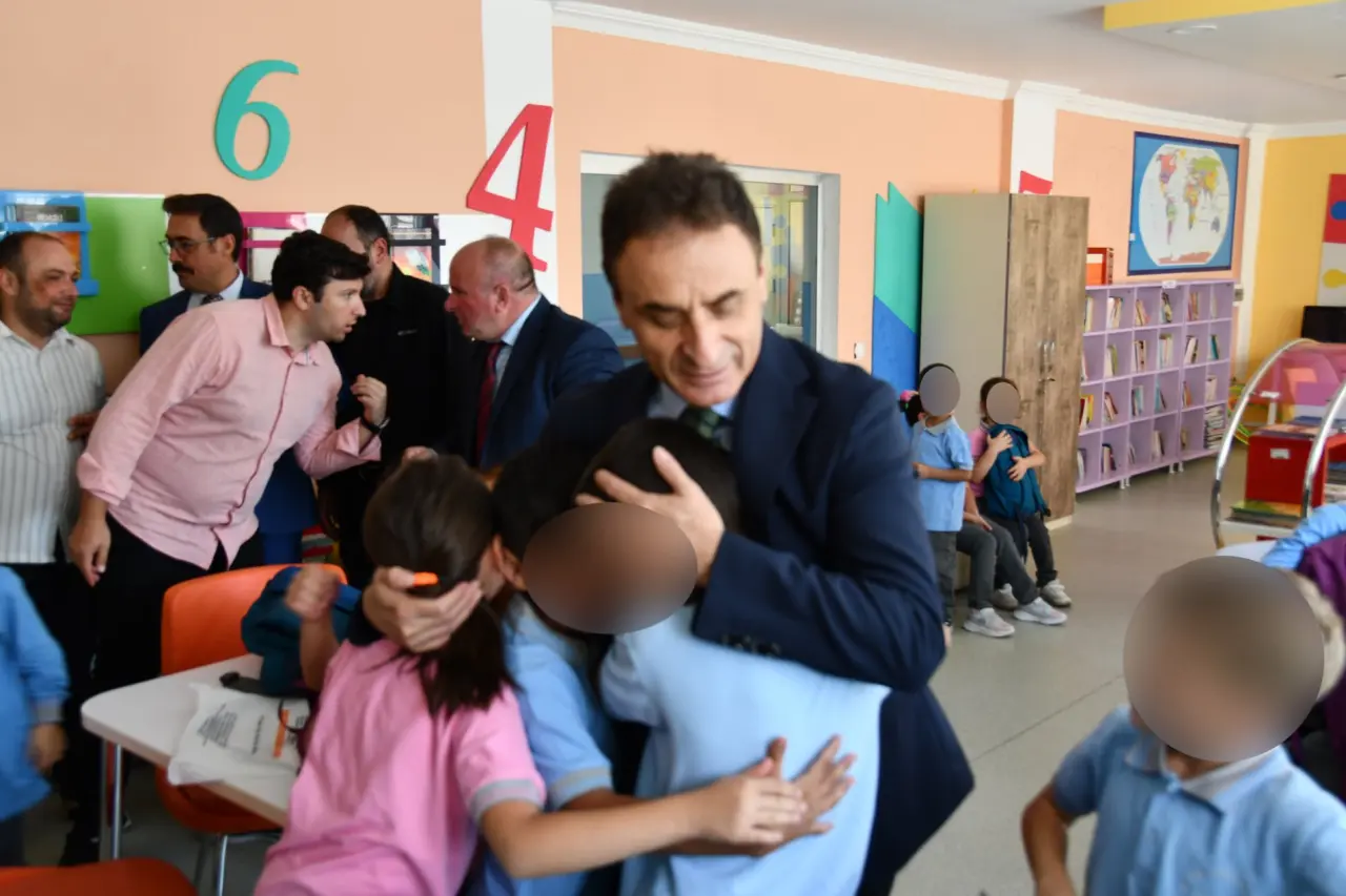 Gümüşhane’de Örnek Öğrenciler Kırtasiye Malzemesiyle Ödüllendirildi 3