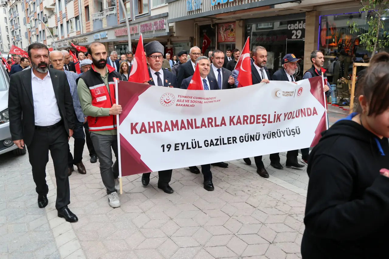 Gümüşhane'de Protokol ve Vatandaşlar Kahraman Gaziler İçin Bir Araya Geldi 4