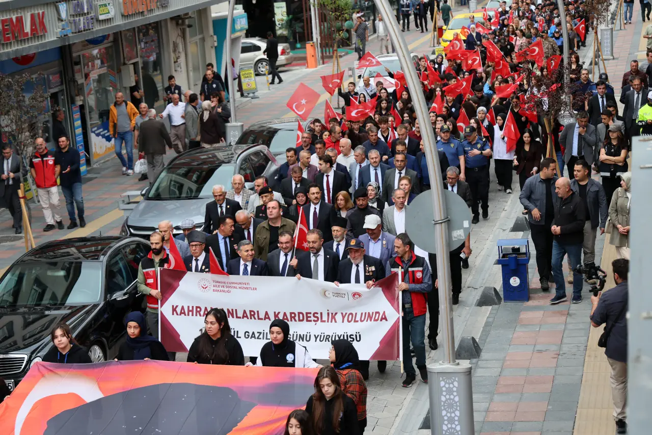 Gümüşhane'de Protokol ve Vatandaşlar Kahraman Gaziler İçin Bir Araya Geldi 5