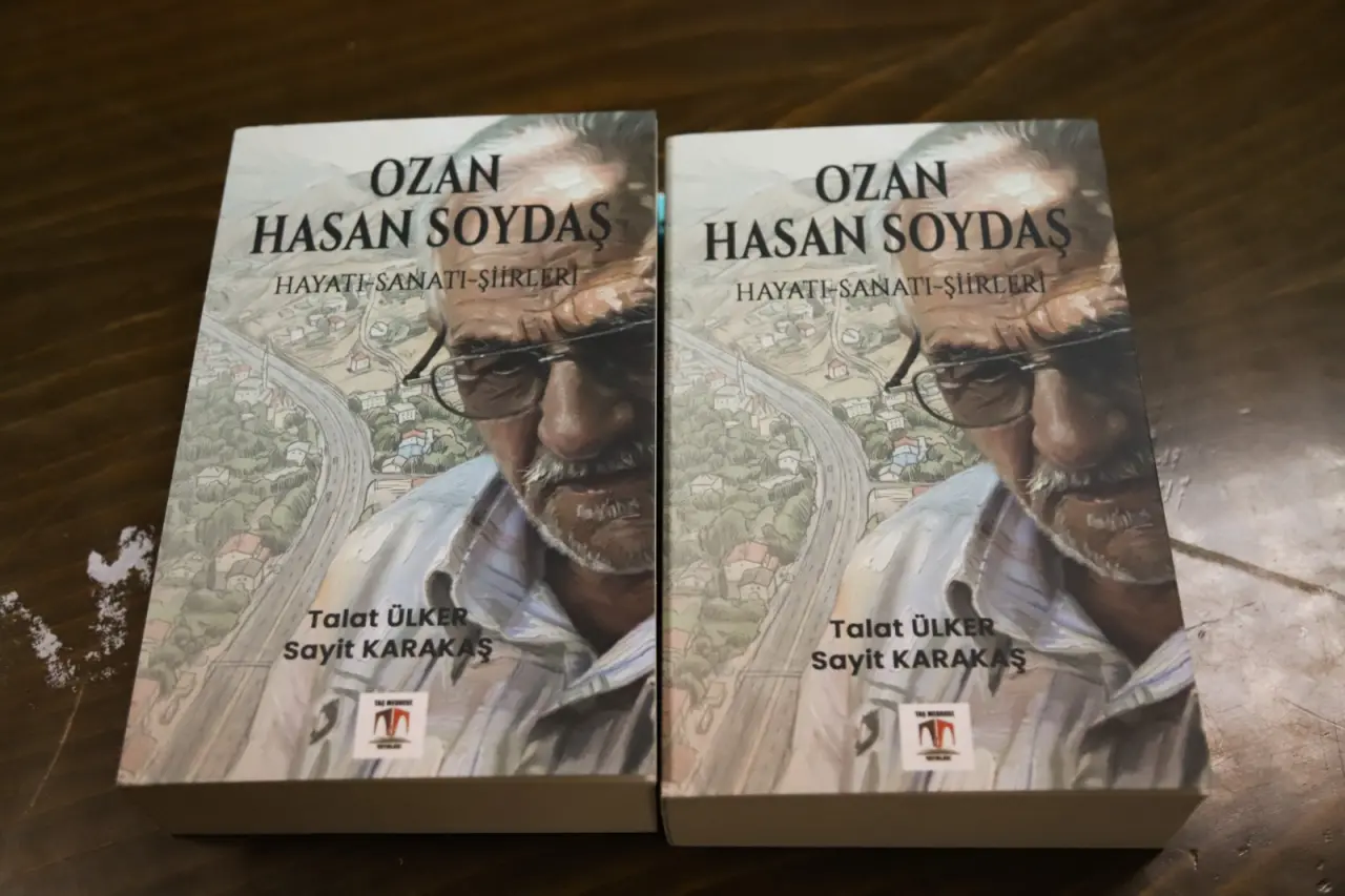 İnşaat İşçiliğinden Şairliğe Uzanan Ömür: Bankacıya Yazdığı Şiirle Herkesi Hayran Bıraktı! 3